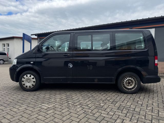 Fahrzeugabbildung Volkswagen T5 Caravelle 8 Sitze Klimaautomatik 1.9 TDI