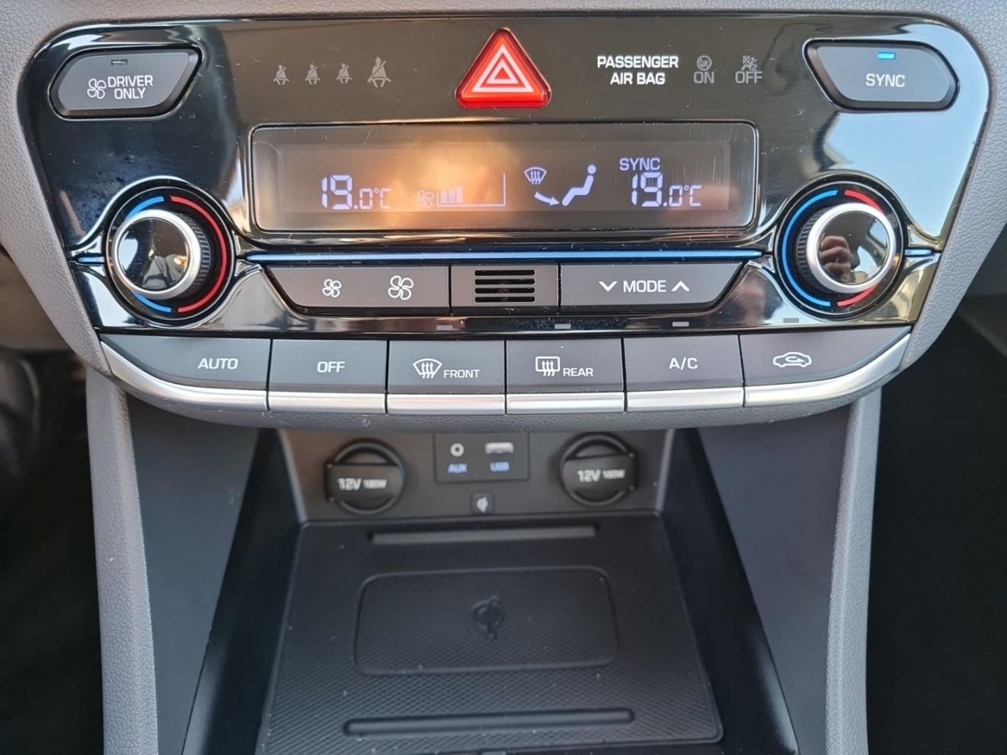 Fahrzeugabbildung Hyundai IONIQ 1.6 GDi HEV ELECTRO PREMIUM ALLWETTER+PDC