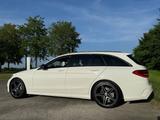 Mercedes-Benz C250 T Autom. AMG LINE, PANO, Beh.-Gerecht - mit Diesel-Antrieb: Behindertengerecht, Kombi