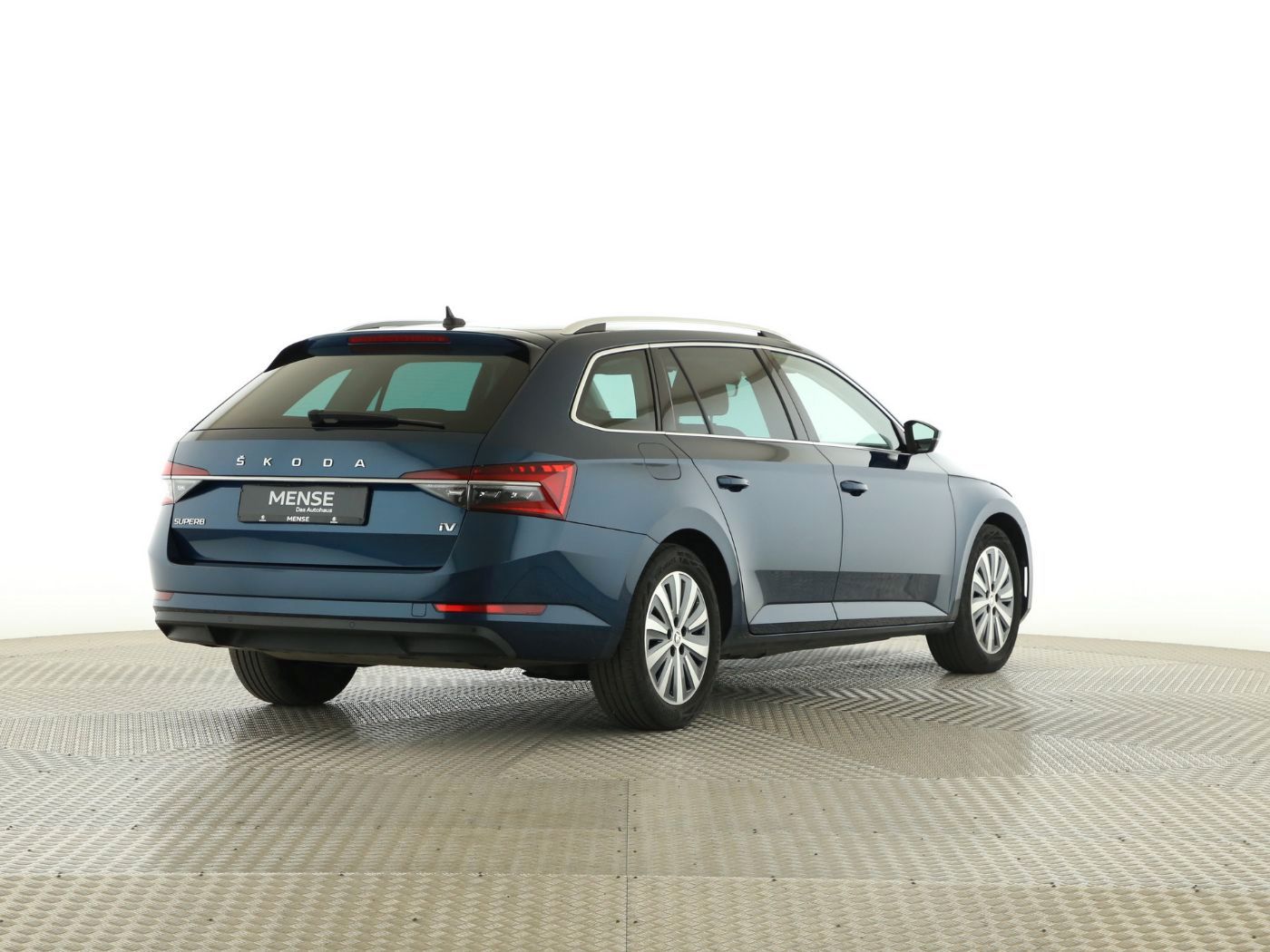 Skoda Superb - Bild 3