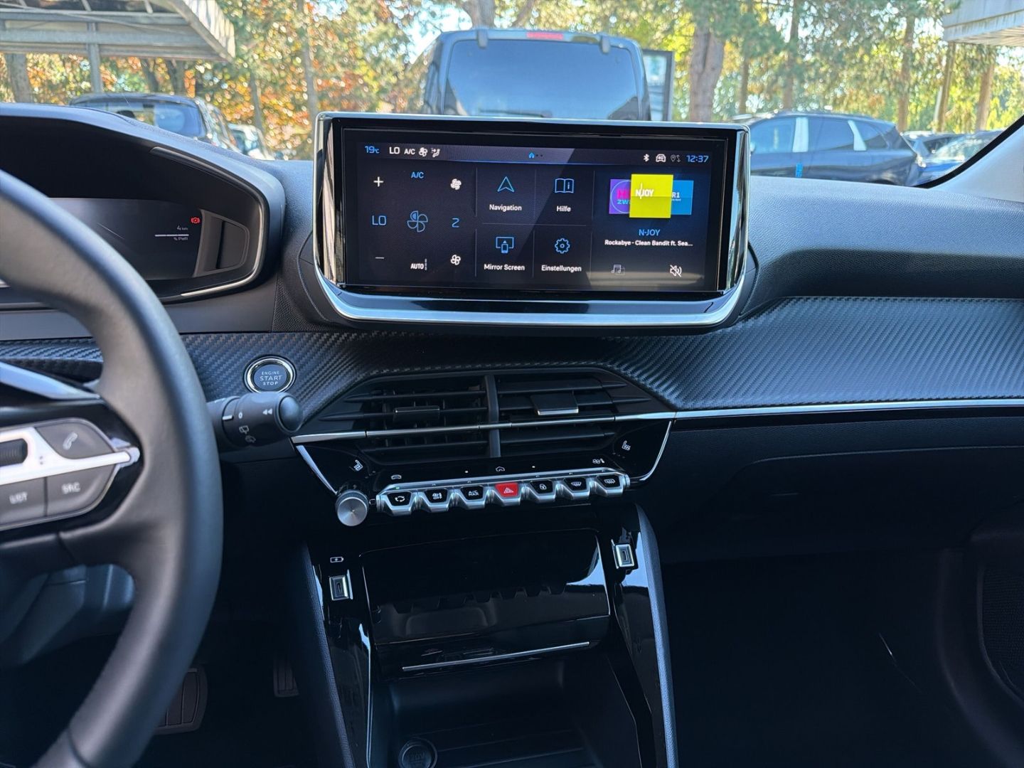Peugeot e-208 - Bild 11
