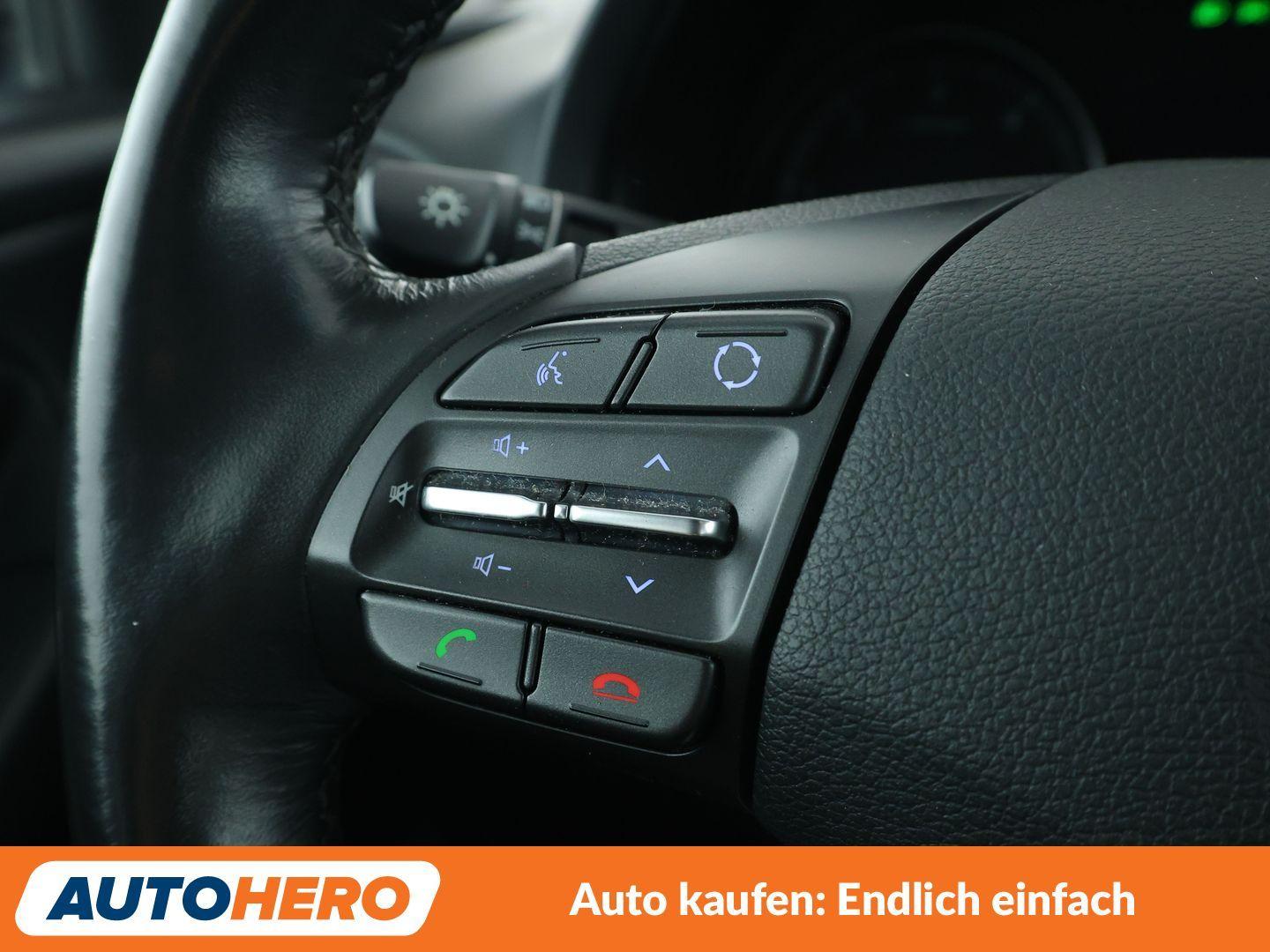 Hyundai i30 1.6 CRDi Trend*TEMPO*CAM*PDC*SHZ*KLIMA*