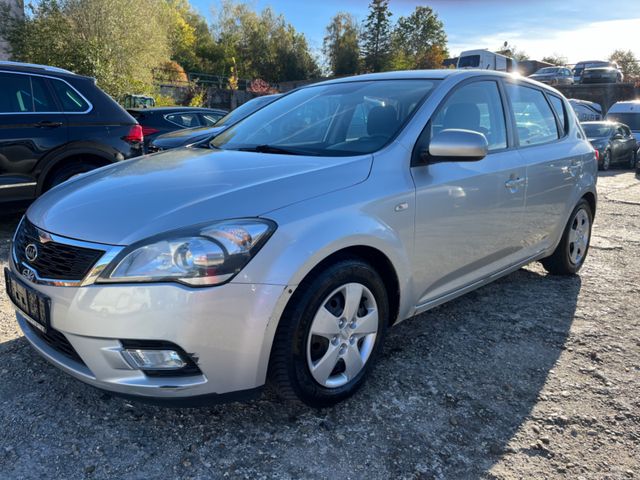 Kia cee'd / Ceed Lim.*1,4 Benzin*EURO-5*TÜV02/25*