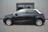 Audi A1 Sportback attraction Service + HU neu - Audi A1: Attraction