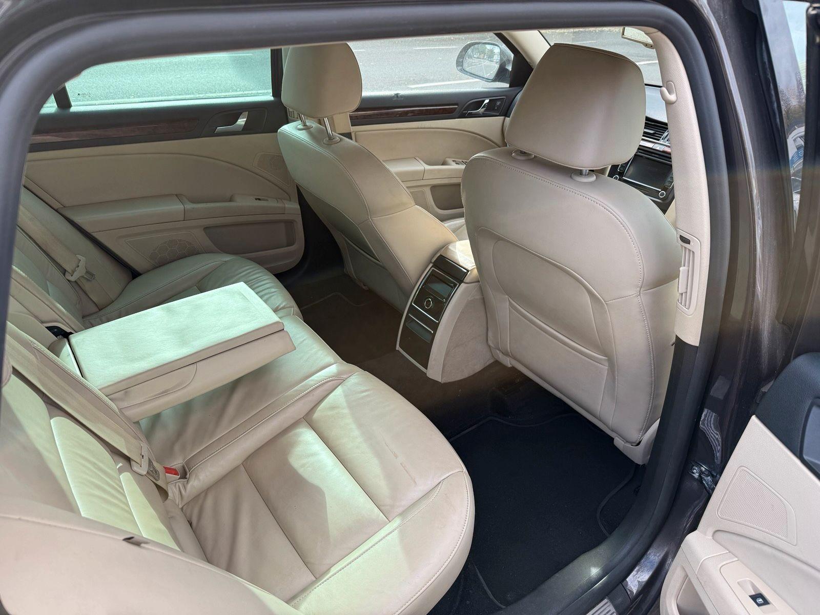 Skoda Superb 2010 — photo 9