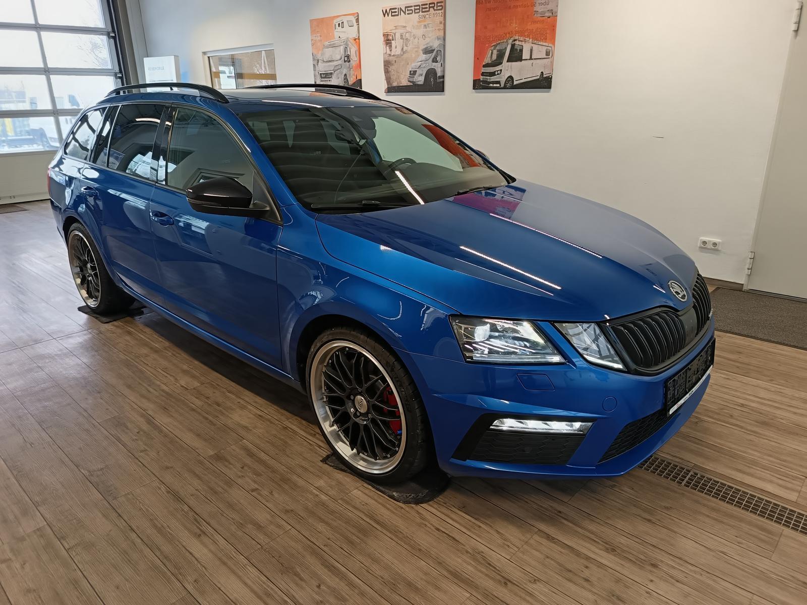 Skoda Octavia Combi RS 2.0TSI DSG*PSD*NAVI*ACC*DCC*LED