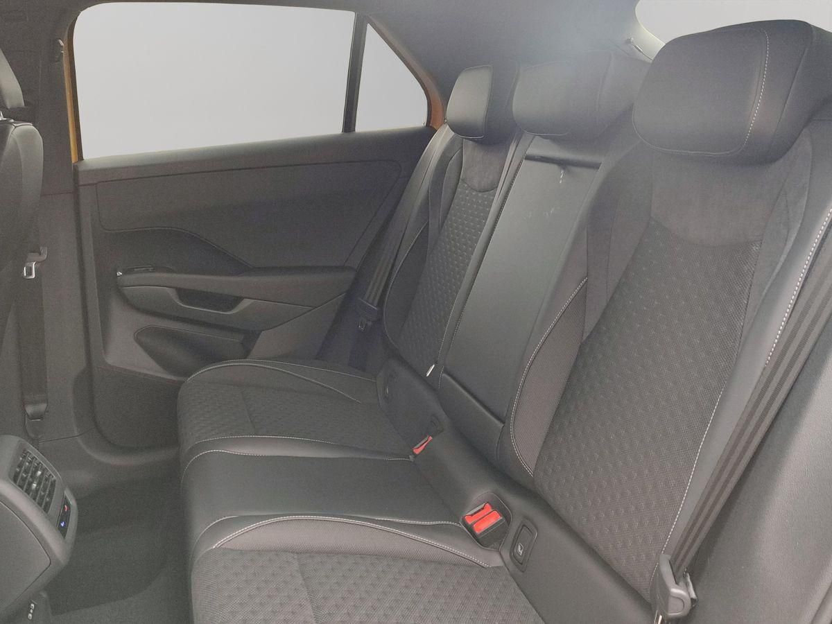 Volkswagen T-Roc - Bild 12