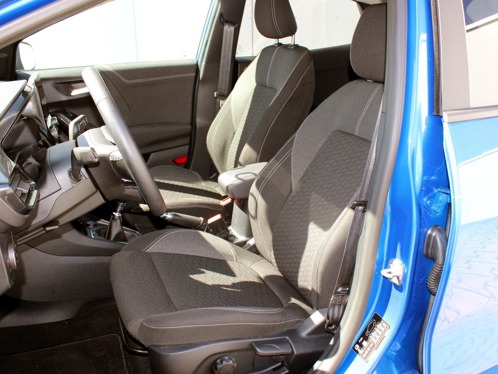 Fahrzeugabbildung Ford Puma Titanium 1,0 EcoBoost Mild Hybrid