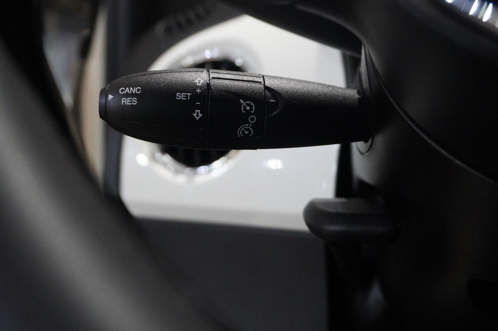 Fahrzeugabbildung Fiat 500 1.0 GSE HYBRID DOLCEVITA NAVI/LED/PDC/DAB+