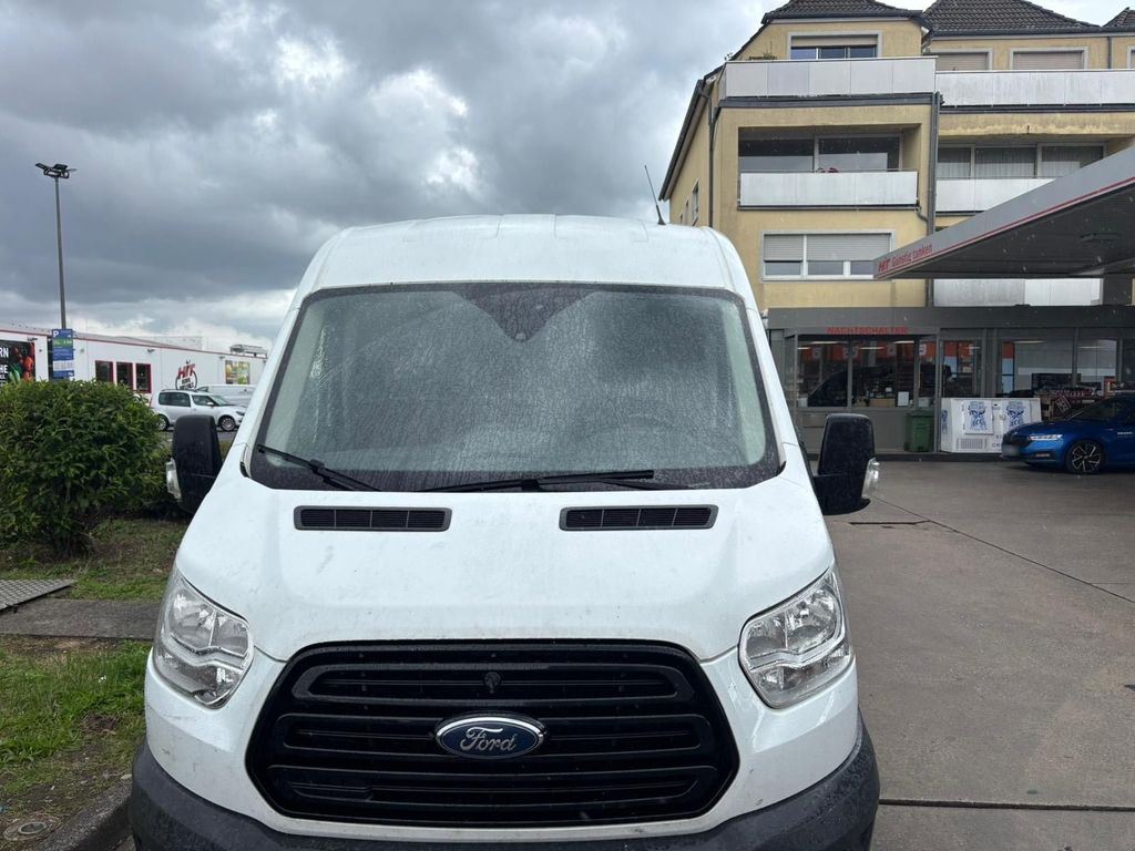 Image of Ford Transit