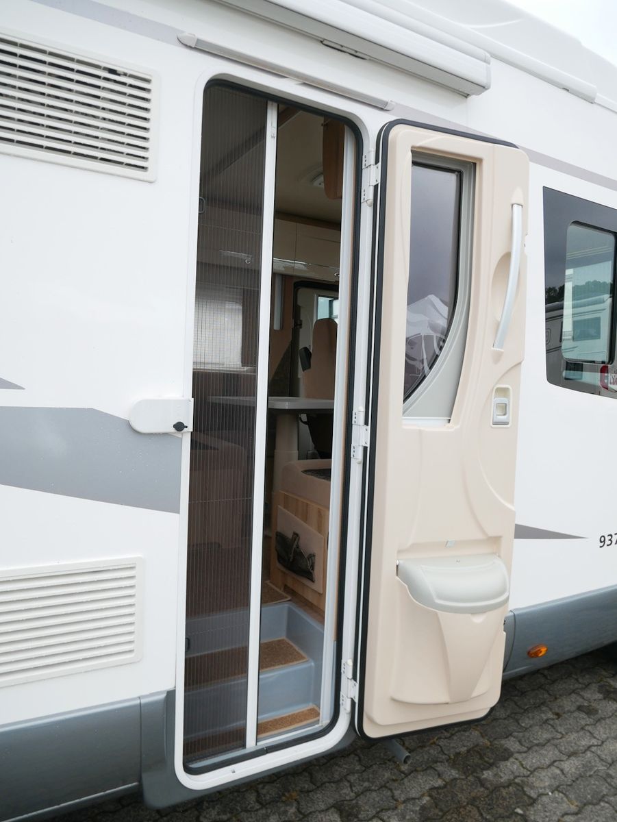 Fahrzeugabbildung GiottiLine G-Liner 937 1.Hand Luftfahrwerk Backofen Kamera