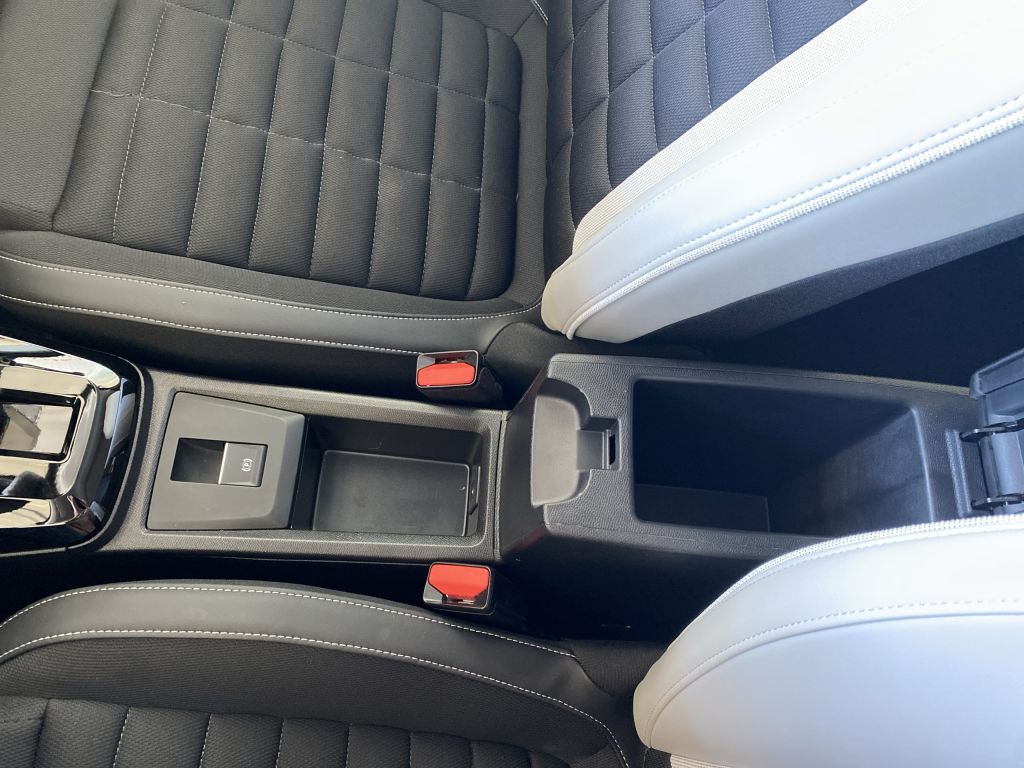 Fahrzeugabbildung Citroën e-C3 Aircross Long-Range MAX -3000 EUR mgl.*