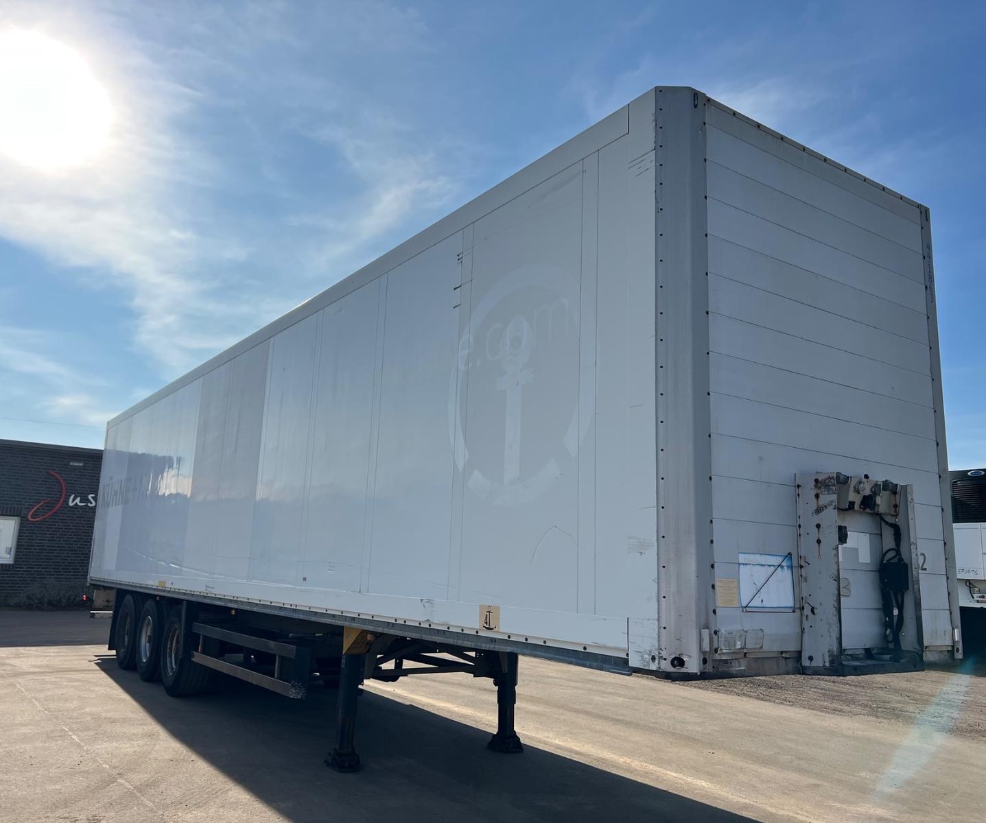 Schmitz Cargobull SKO24 / Trockenkoffer / Koffer  /  Doppelstock