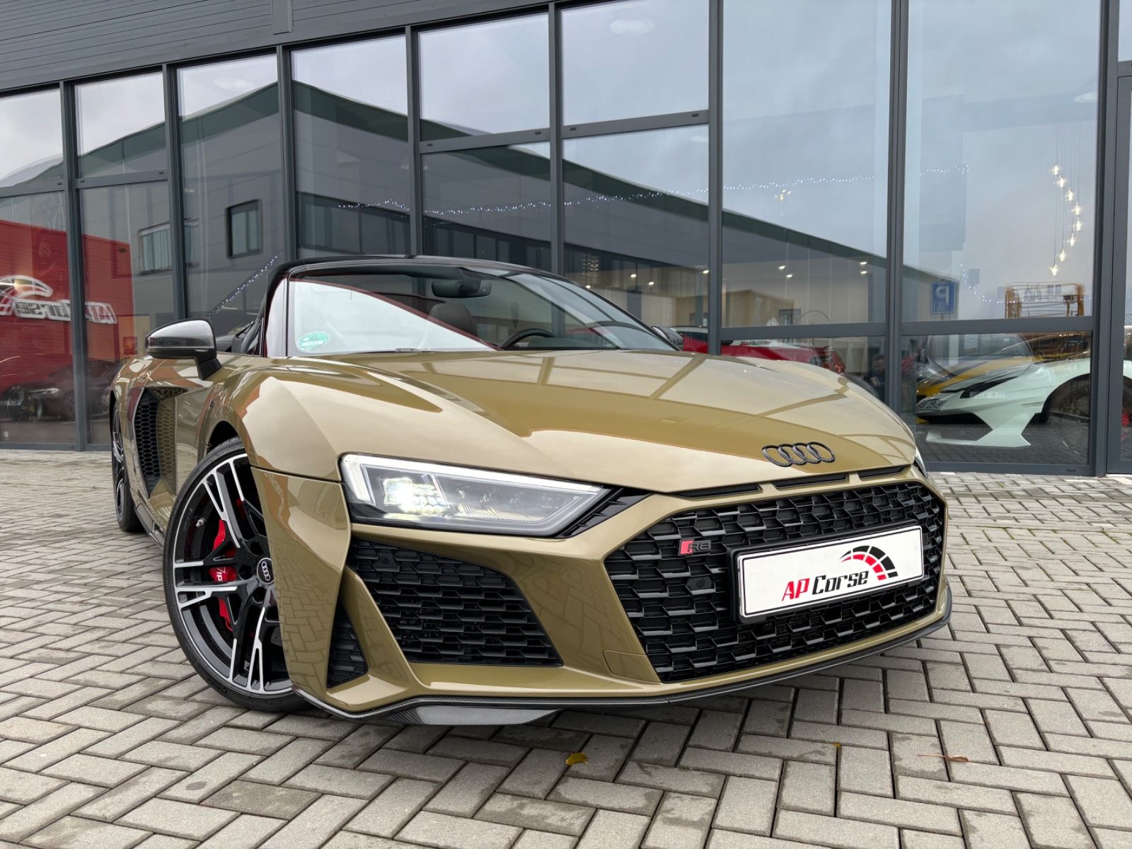 AUDI R8 Spyder 5.2 FSI V10 Performance, B&amp;O, CC br.