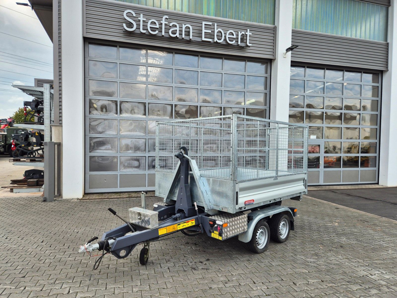 Fahrzeugabbildung Wörmann Abrollkipper Mulde Gitterbox