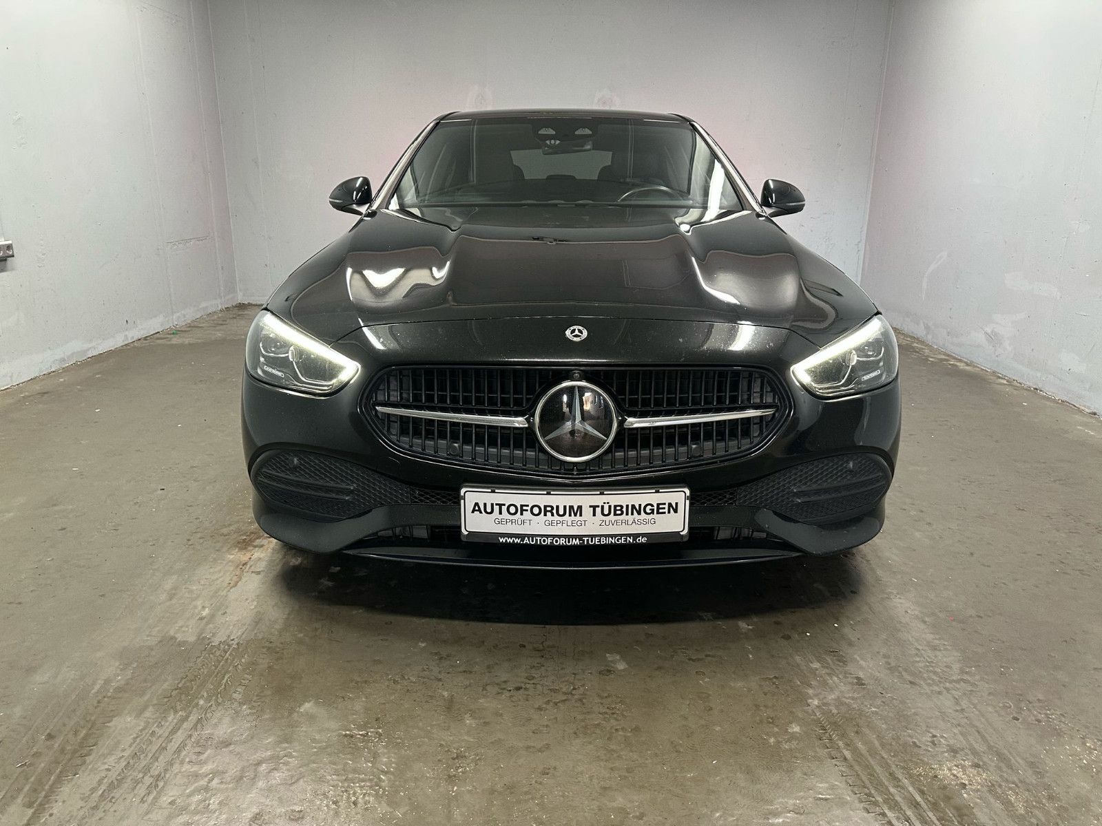 Fahrzeugabbildung Mercedes-Benz C 300 d Autom. AVANTGARDE*NIGHT*AHK*DISTRO*360*