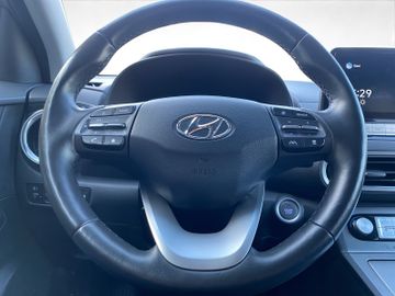 Hyundai Kona Elektro Trend 64 kWh OBC+Kam.+Navi+SHZ+ACC