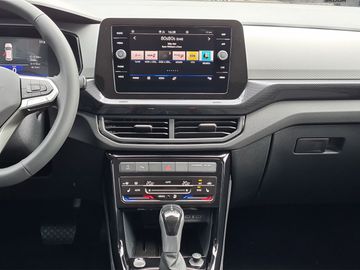 Fahrzeugabbildung Volkswagen T-Cross Life Limited 1.0 TSI DSG AHK Klima