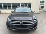 Volkswagen Touareg V6 TDI BMT.Navi.PDC.SHZ.Panorama - Volkswagen Touareg aus 2012: TDI