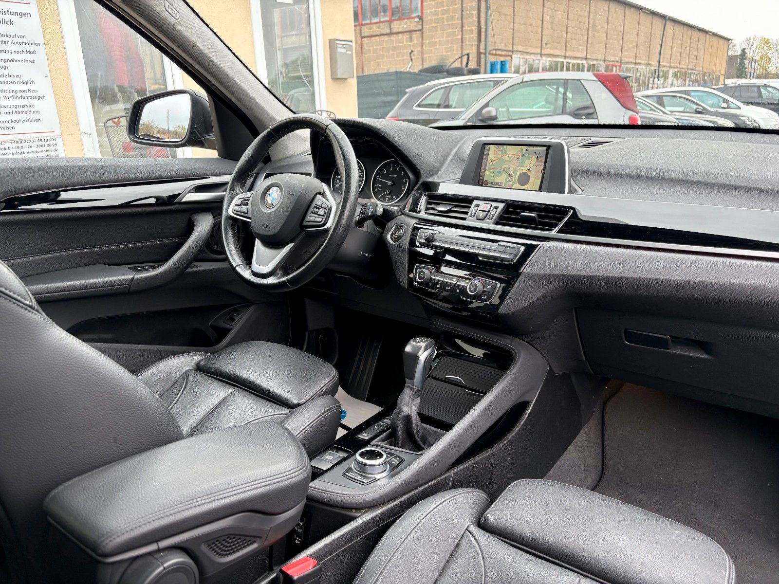 Fahrzeugabbildung BMW X1 xDrive20i Aut. SPORT LINE Navi Leder LED Pano