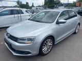 Volkswagen Jetta 2.0 TDI Comfortline - Volkswagen Jetta aus 2011: TDI