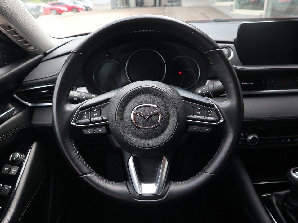 Fahrzeugabbildung Mazda 6 L Exclusive-Line G-165 LEDER-S NAVI el.Sitzv.
