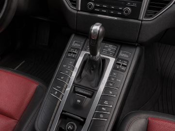 Porsche Macan - 12
