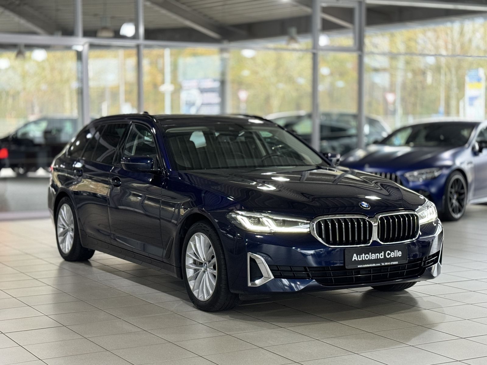 Fahrzeugabbildung BMW 540d xD Luxury Line Panorama Kamera Massage H/K