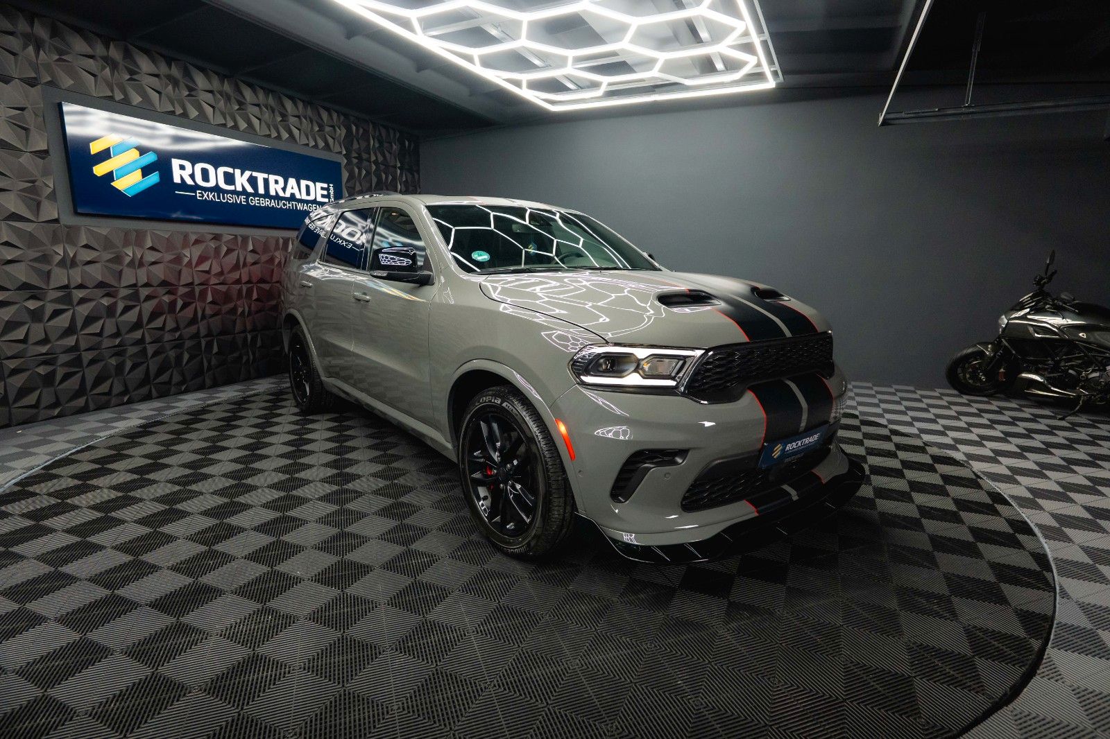 Fahrzeugabbildung Dodge Durango 5.7 V8 R/T 4x4 Night-Paket Modell 22 ACC