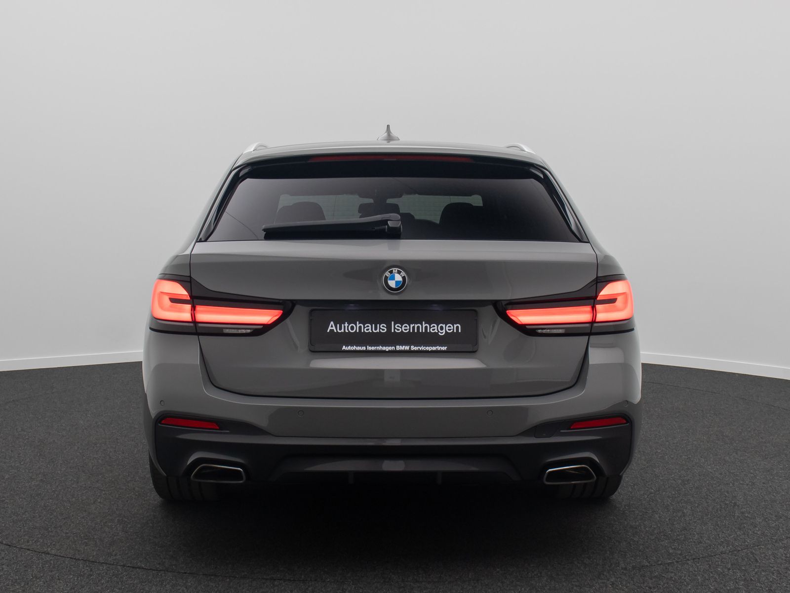 Fahrzeugabbildung BMW 540d xD M Sport Laser HUD DAB HiFi ACC Komfort