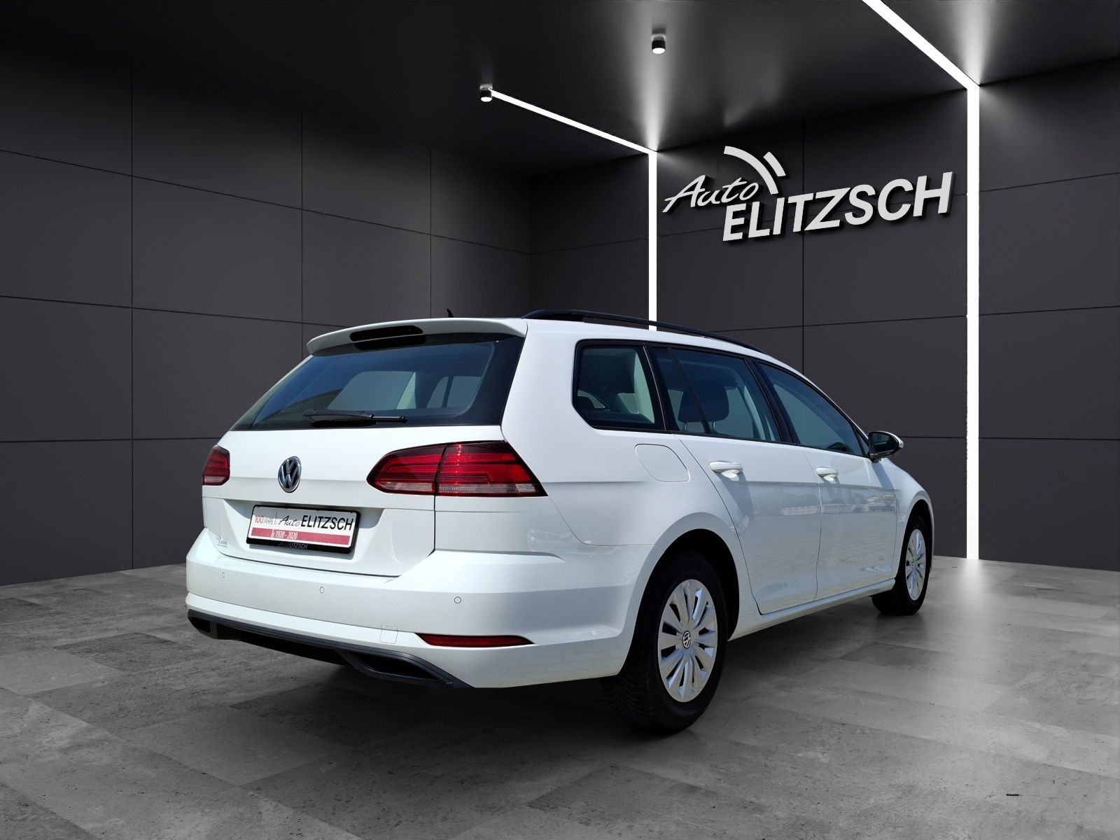 Fahrzeugabbildung Volkswagen Golf VII Variant TSI Trendline Navi PDC SH