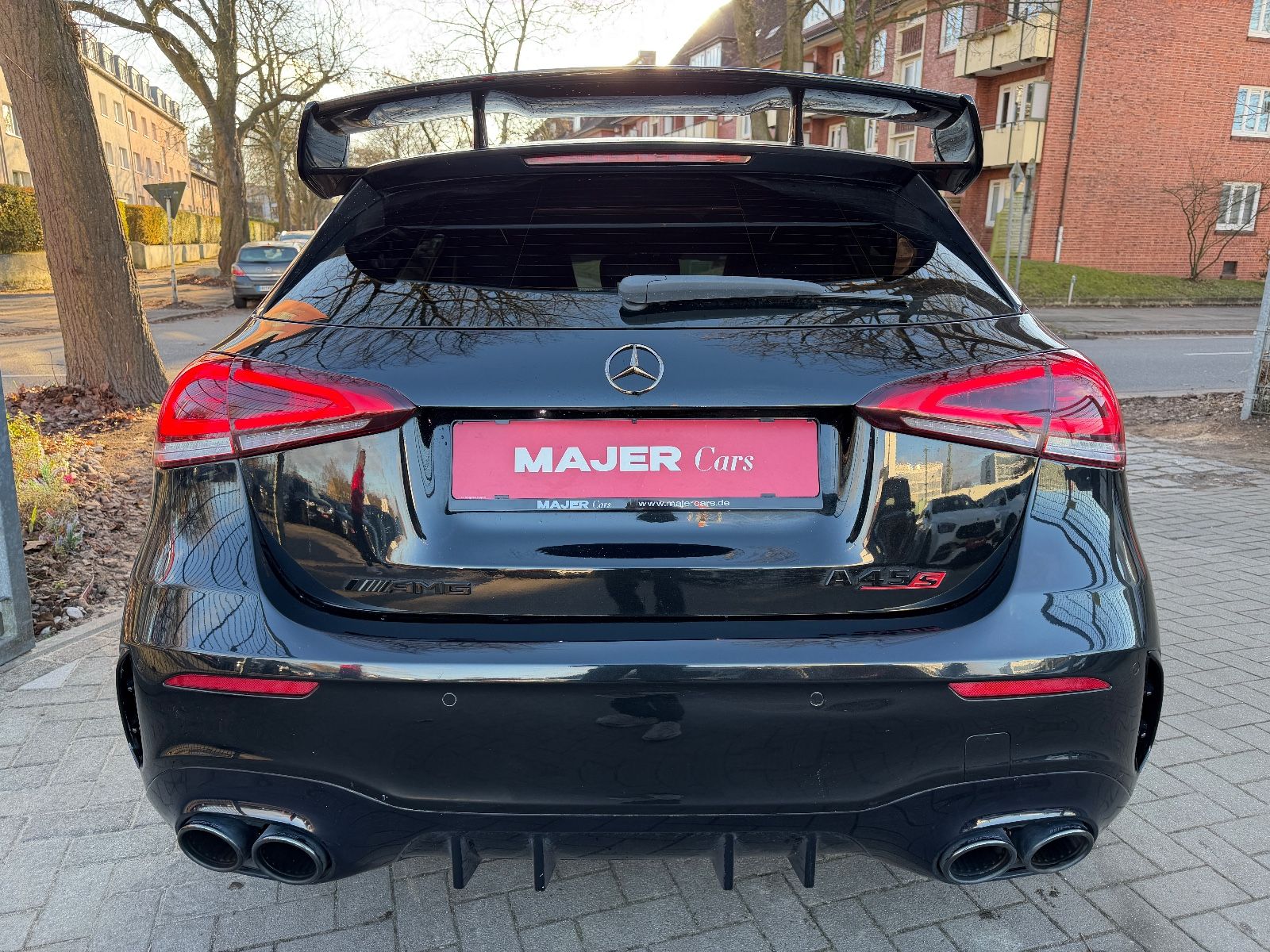 Fahrzeugabbildung Mercedes-Benz A 35 AMG 4Matic*BURMESTER*PANO*LED*ALCANTARA*19"