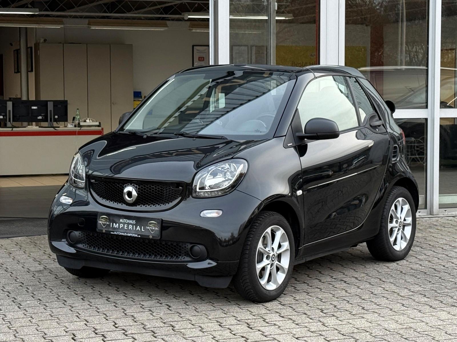 Smart Fortwo Cabrio Autom.90PS NAVI+ALU+SHZ+KLIMA+APPL