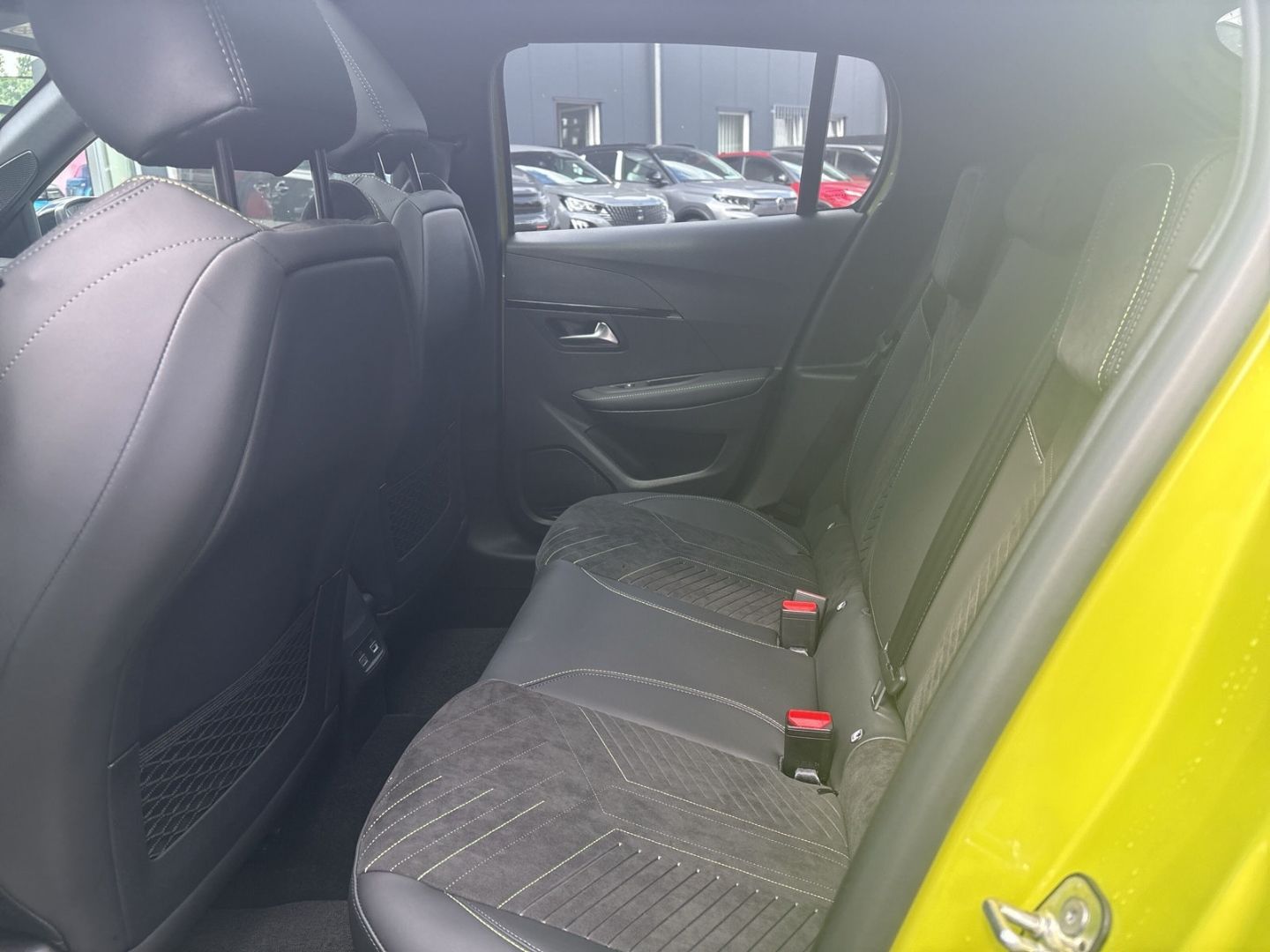 Peugeot 208 - Bild 10