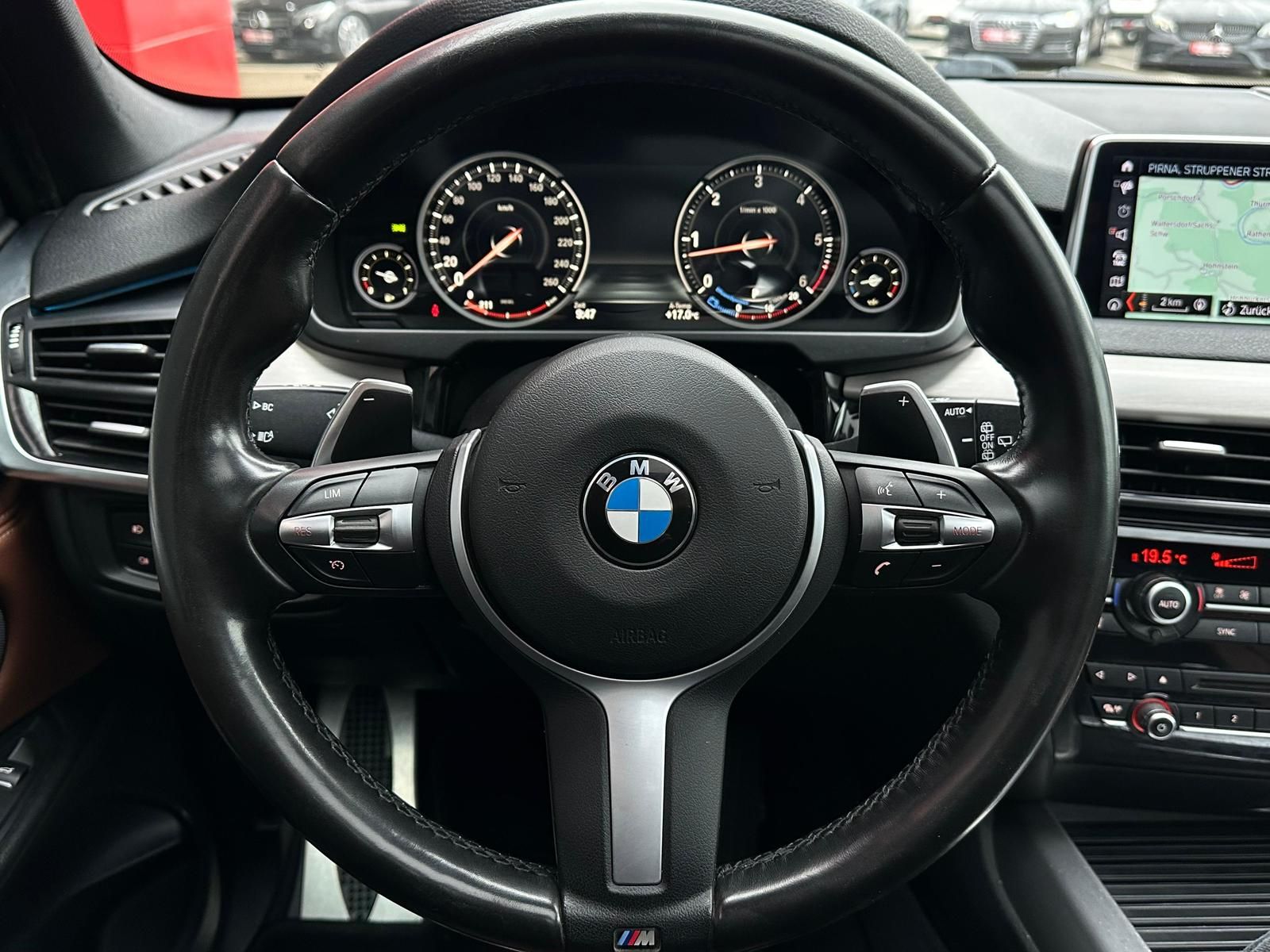 BMW X5 xDrive30d M SPORT PAKET SHADOW *LED#AHK#PANO - Image 11