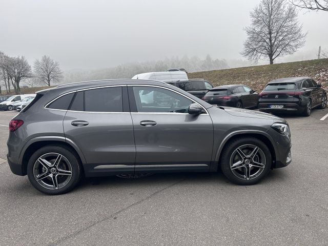 Mercedes-Benz GLA 180