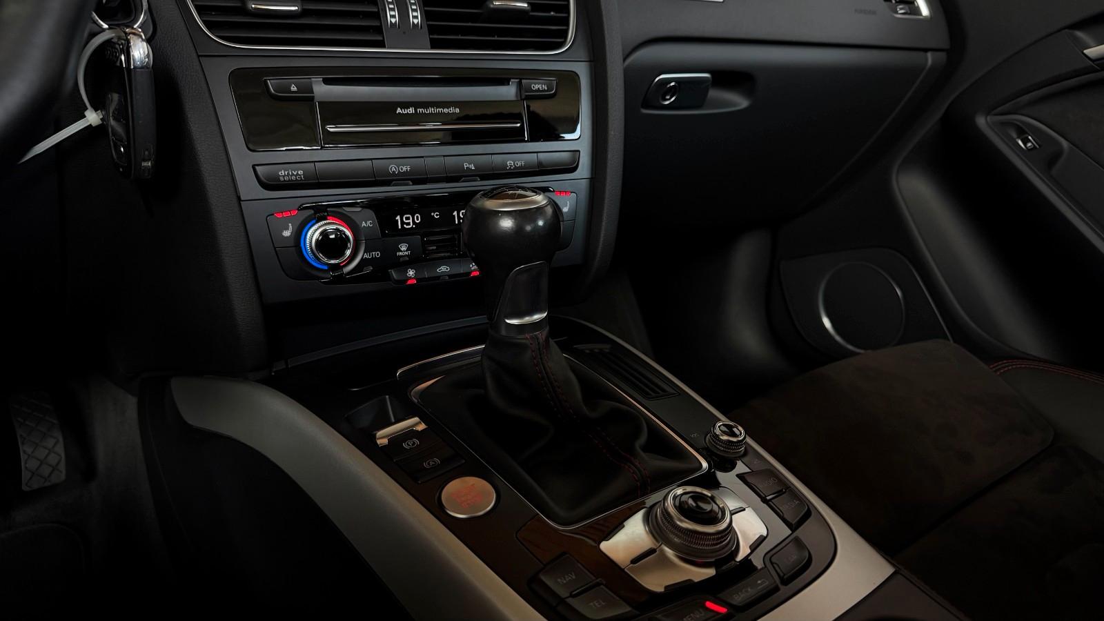 Audi A5 2.0 TDI S-LINE AIR-SCARF B&OLUFSEN AUDI-SHEFT