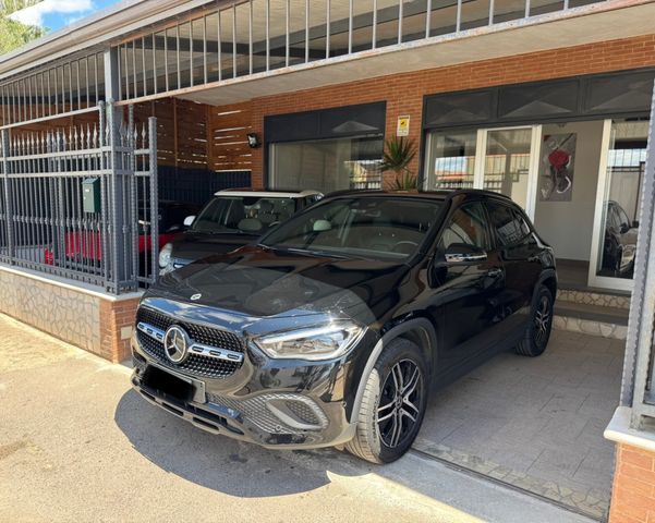 MERCEDES-BENZ Mercedes-benz GLA 200 d Automatic 4Matic Premium