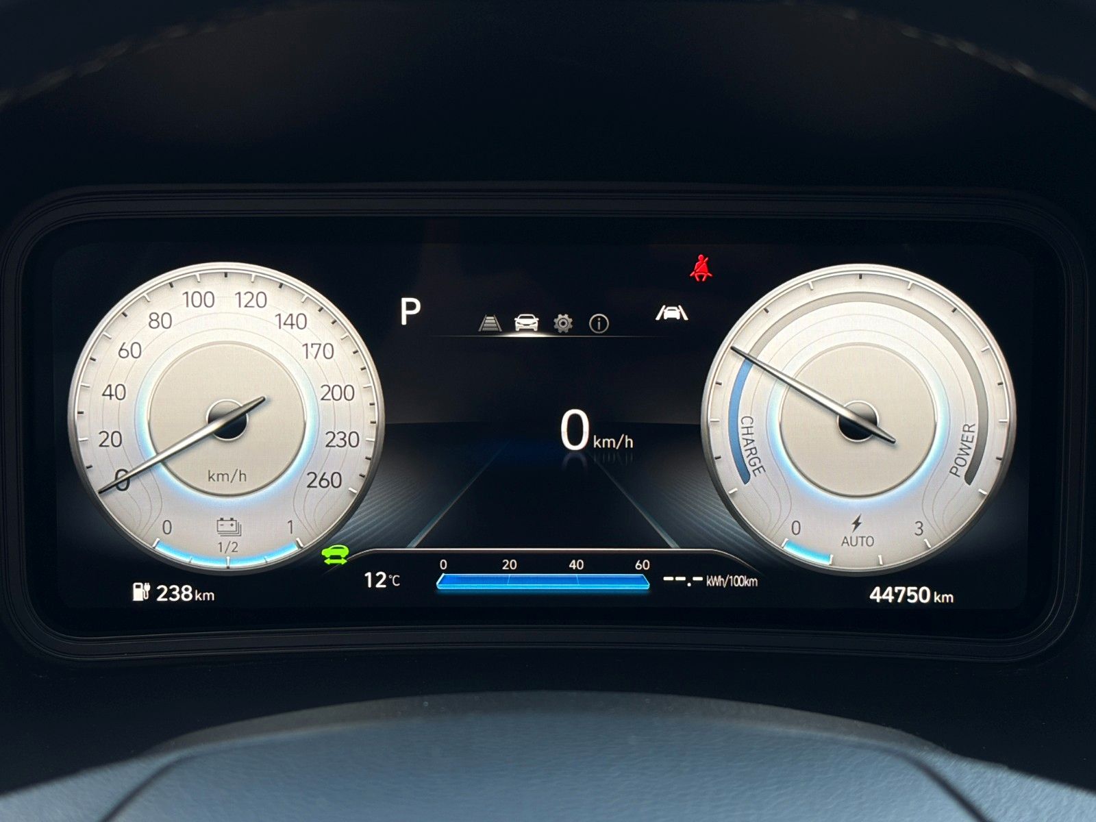 Fahrzeugabbildung Hyundai KONA E Select ACC PDC LFA LKA SHZ LHZ CarPlay