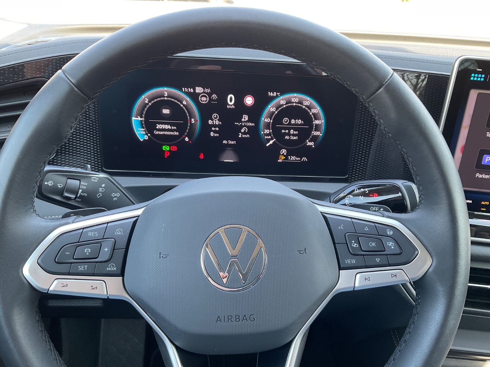 Fahrzeugabbildung Volkswagen Tiguan 2.0 TDI DSG Life,AHK,ACC,LED,Kamera