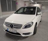 Mercedes-Benz B 180 m. Panoramadach, Scheckheft, sehr gepflegt - Mercedes-Benz B 180 Gebrauchtwagen in München