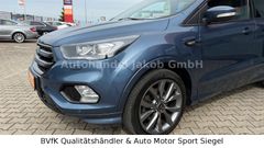 FORD Kuga/ST-Line/Vollausstattung/Tüv&Service Neu/TOP
