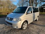 Volkswagen T5 Multivan 1.9 TDI - Volkswagen T5 Multivan mit Diesel-Antrieb: Kleinbus, 1.9