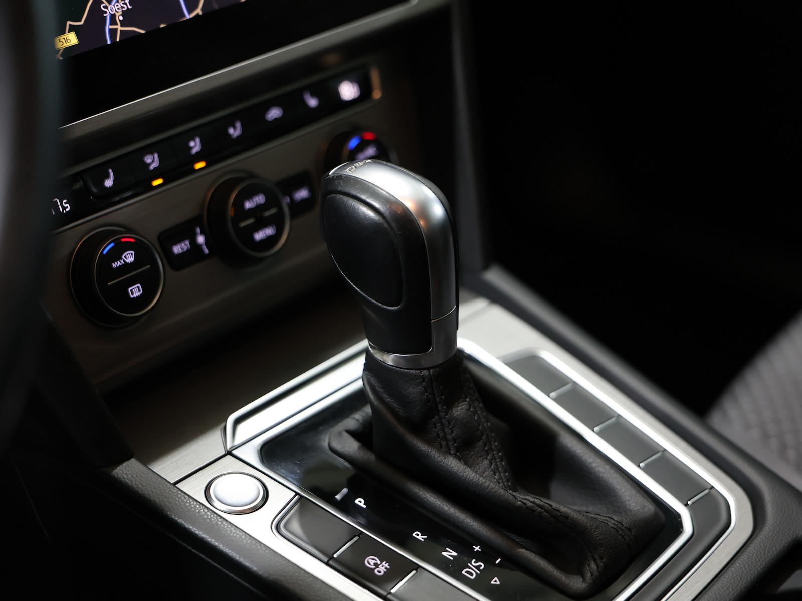 Volkswagen Passat Variant 2.0 TDI DSG BMT / NAVI-DM, ACC