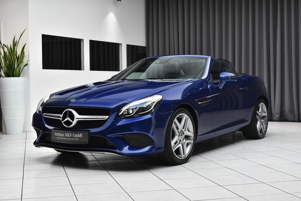 Image of Mercedes-Benz SLC 180