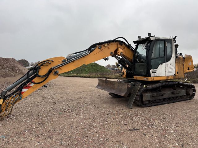 Liebherr 914 Compact for parts breaking dismantling