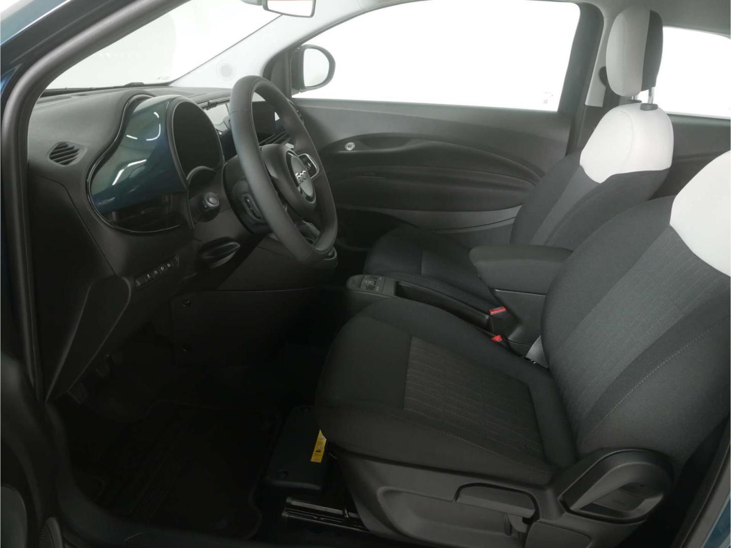 Fiat 500 Hybrid 1.0 GSE Icon, миниатюра 14