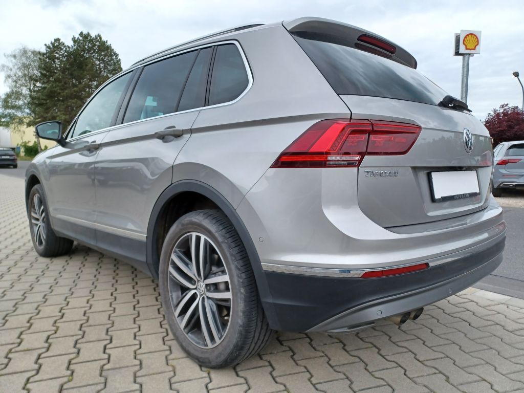 Fahrzeugabbildung Volkswagen Tiguan 2.0 TDi 4 Motion Highline ACC,Navi, AHZV