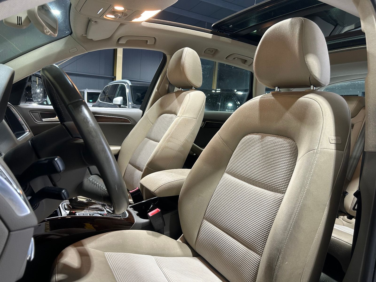 Fahrzeugabbildung Audi Q5 2.0 TDI  quattro/PANO/NAVI/AHK/SHZ/KLIMA/2.HA