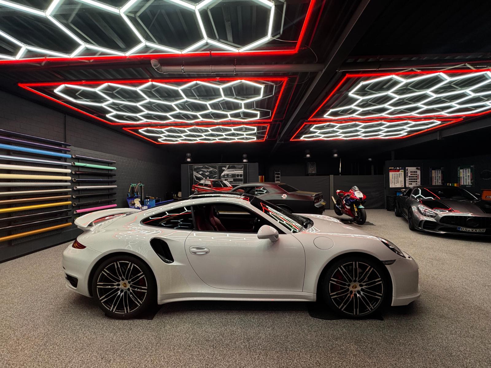 showroom-image-main